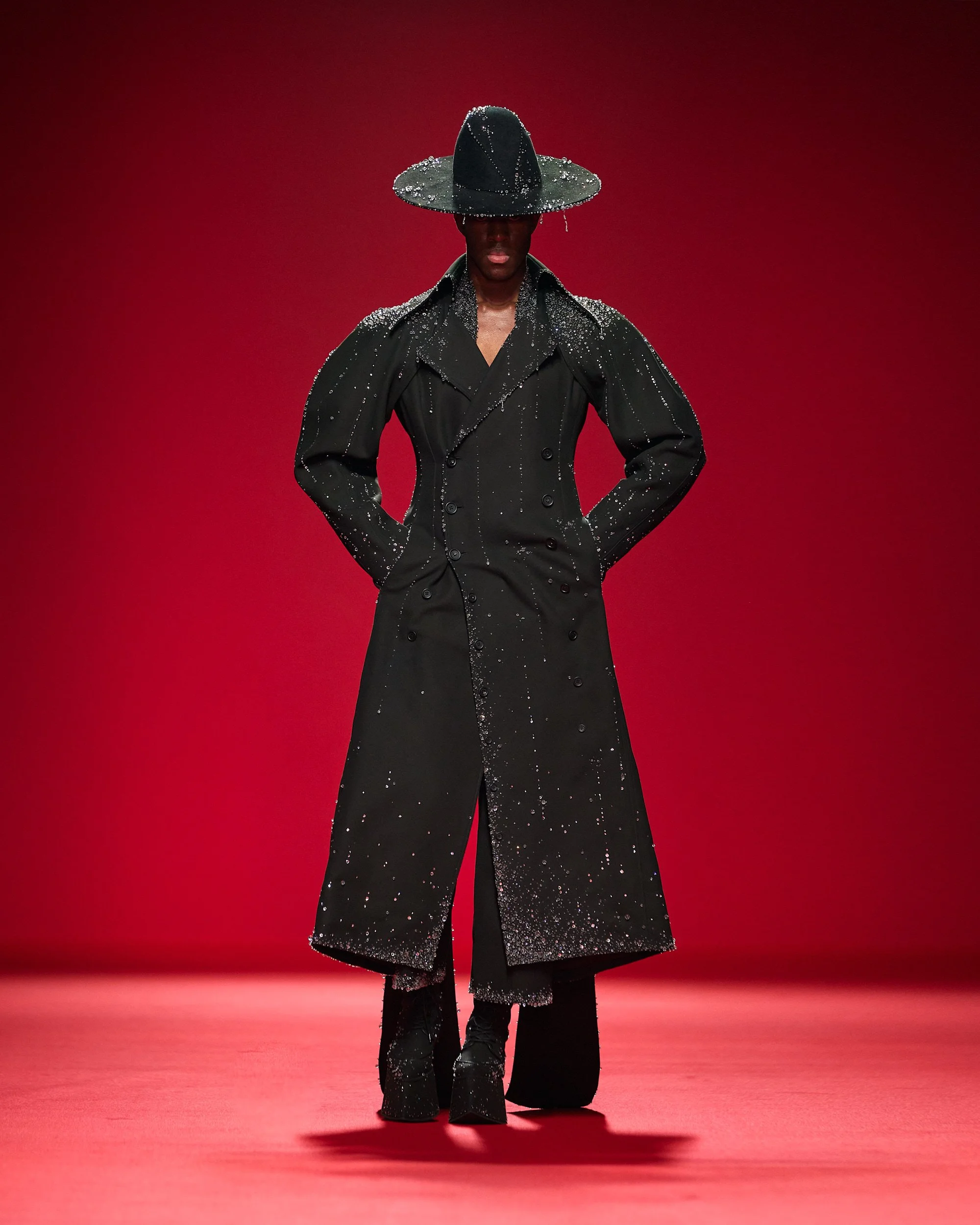 Spring 2024 Haute Couture: Robert Wun's Surreal World